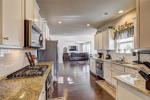 Single Family Residence in Monroe GA 1817 HIGHLAND CREEK Drive 5.jpg