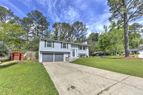 Single Family Residence in Roswell GA 1460 Parkmont Drive.jpg