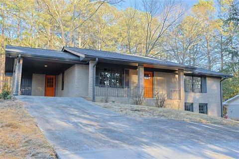 Single Family Residence in Loganville GA 4011 Lake Carlton Road.jpg