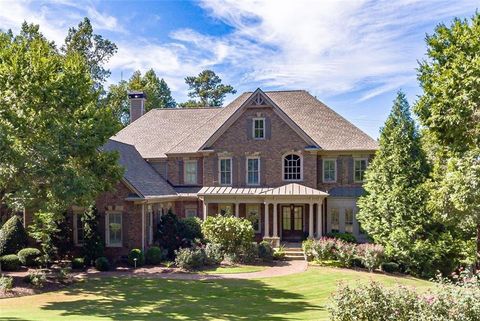 Single Family Residence in Alpharetta GA 15856 Meadow King Court.jpg