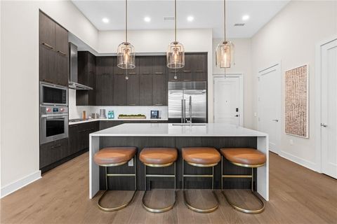 Condominium in Atlanta GA 40 12th Street #1004.jpg