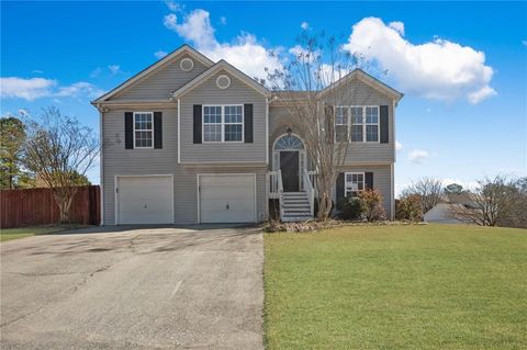 Single Family Residence in Mableton GA 6279 Nellie Branch.jpg
