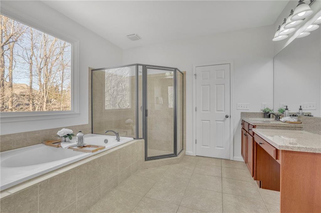 Single Family Residence in Cumming GA 4050 Preserve Crossing Lane 25.jpg