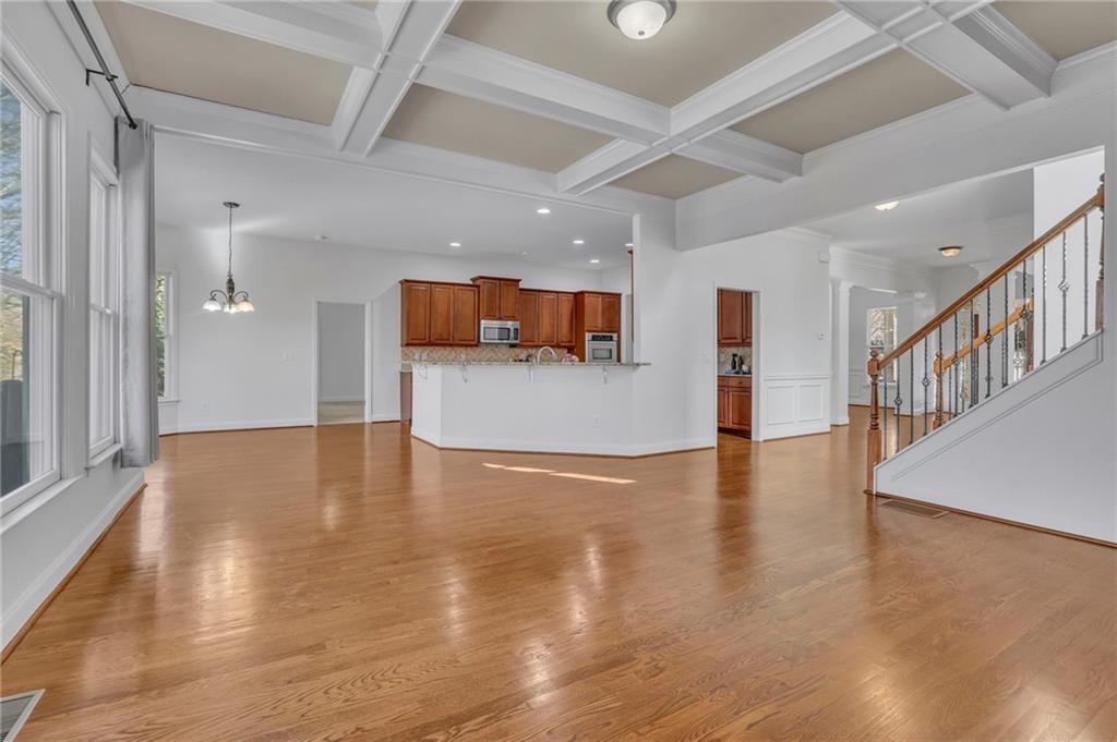 Single Family Residence in Cumming GA 4050 Preserve Crossing Lane 10.jpg