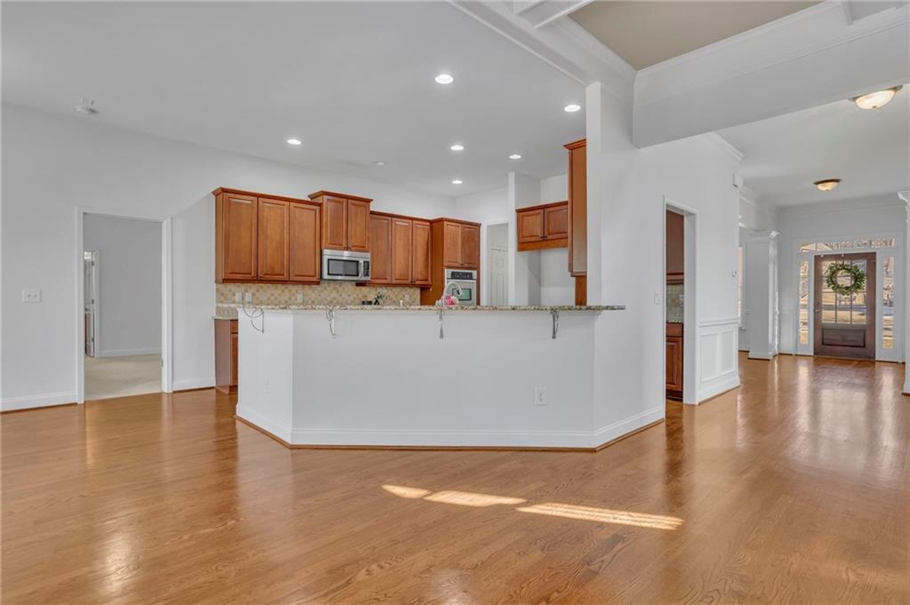Single Family Residence in Cumming GA 4050 Preserve Crossing Lane 11.jpg