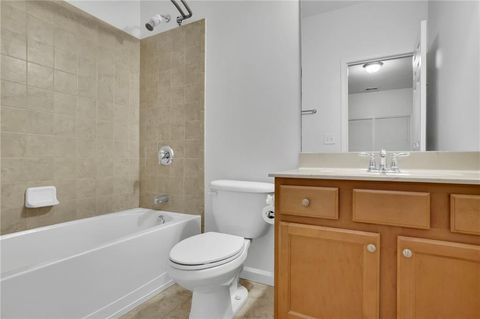 Single Family Residence in Cumming GA 4050 Preserve Crossing Lane 30.jpg
