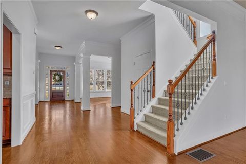 Single Family Residence in Cumming GA 4050 Preserve Crossing Lane 6.jpg