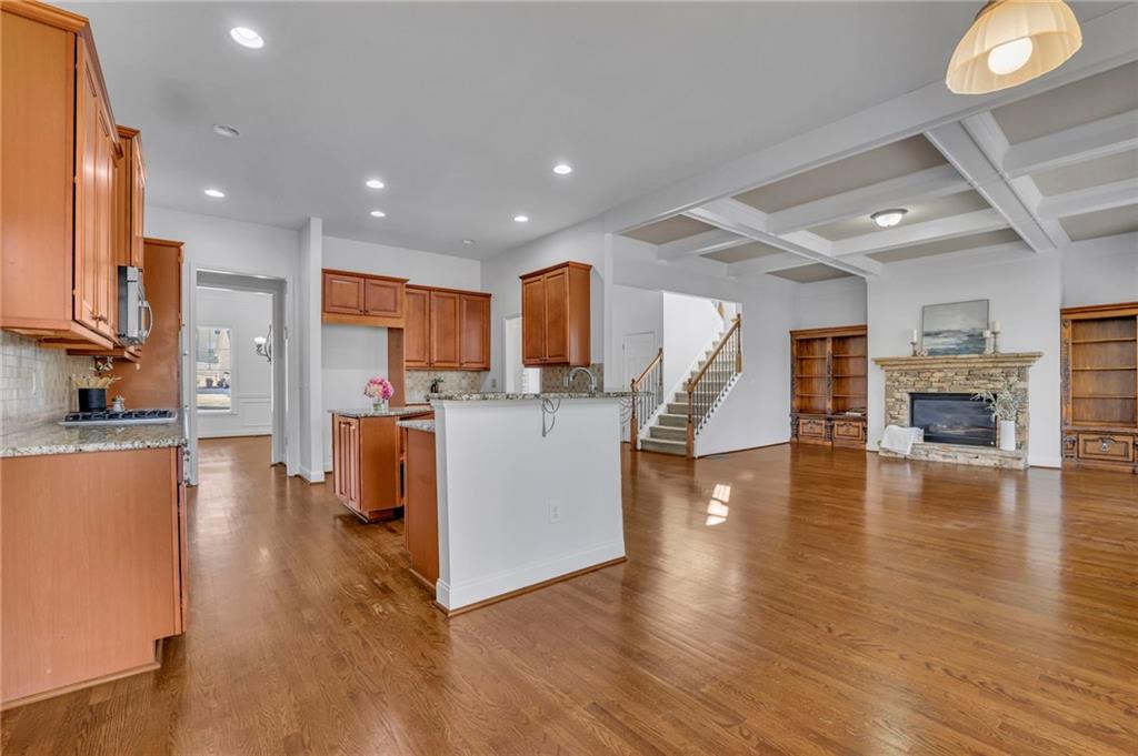 Single Family Residence in Cumming GA 4050 Preserve Crossing Lane 16.jpg