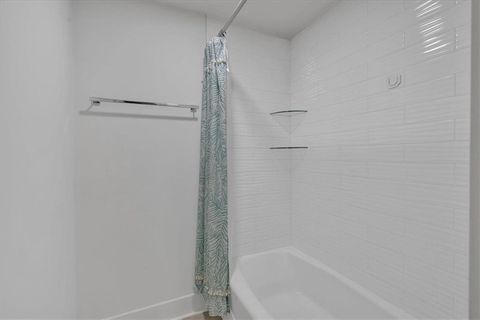 Single Family Residence in Roswell GA 510 Watergate Court 27.jpg