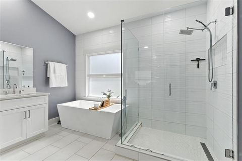 Single Family Residence in Roswell GA 510 Watergate Court 16.jpg
