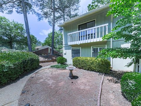 Condominium in Marietta GA 708 Hanover Lane.jpg