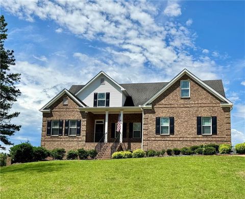 Single Family Residence in Winston GA 8967 Midlothian Court.jpg