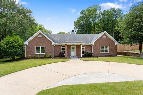 Single Family Residence in Lithia Springs GA 3690 Lithia Way.jpg