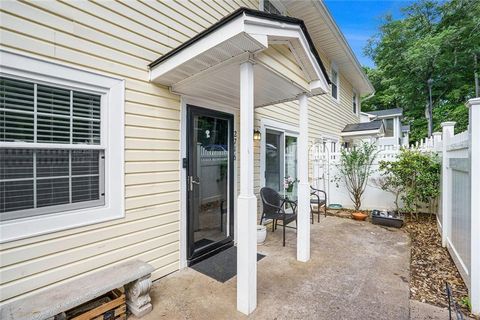 Condominium in Marietta GA 2716 Suwanee Way.jpg