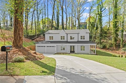 Single Family Residence in College Park GA 2082 Lyle Avenue.jpg