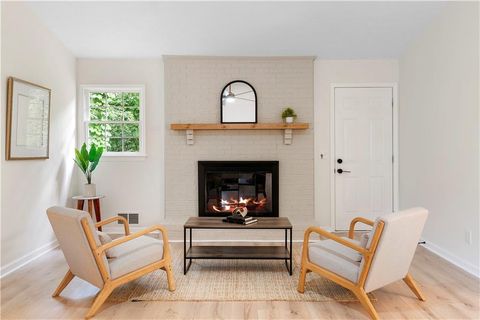 Single Family Residence in Canton GA 160 Pine Grove Drive 6.jpg