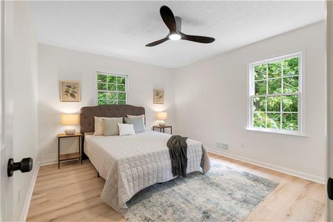 Single Family Residence in Canton GA 160 Pine Grove Drive 17.jpg