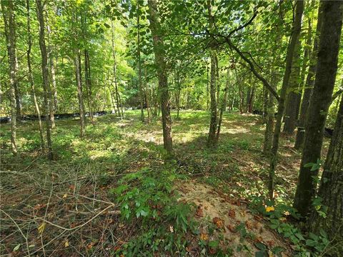 Single Family Residence in Villa Rica GA 3121 Beaver Dr.jpg