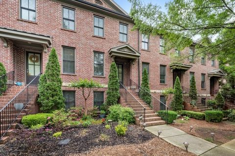Townhouse in Roswell GA 2038 Heathermere Way.jpg