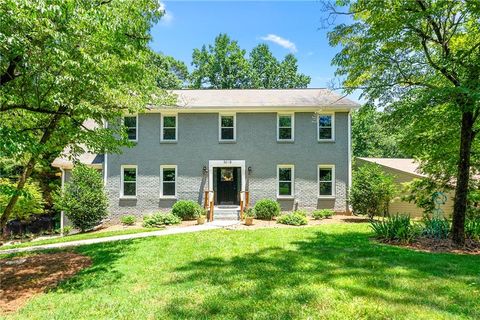 Single Family Residence in Peachtree Corners GA 5018 Old Ivy Road.jpg
