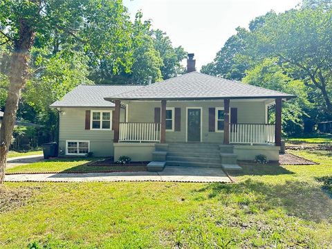 Single Family Residence in Lithia Springs GA 6538 N Sweetwater Road.jpg