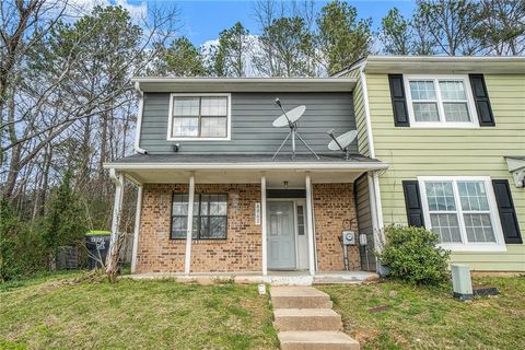 Townhouse in Austell GA 6962 Oakhill Circle.jpg