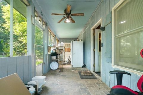 Single Family Residence in Monroe GA 131 W Marable Street 3.jpg