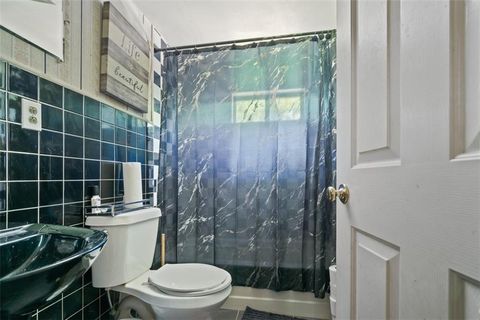 Single Family Residence in Monroe GA 131 W Marable Street 8.jpg