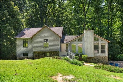 Single Family Residence in Duluth GA 3323 Silver Ridge Court.jpg