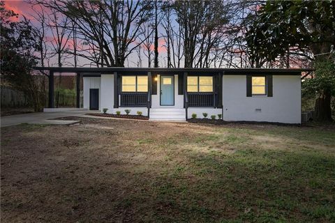 Single Family Residence in Mableton GA 1383 Palmer Place.jpg