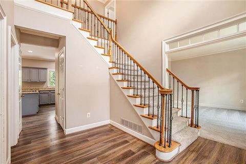 Single Family Residence in Alpharetta GA 5145 Southlake Drive 14.jpg
