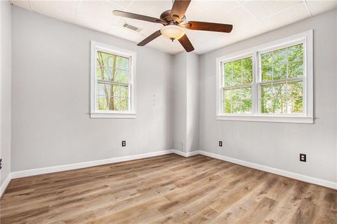 Single Family Residence in Alpharetta GA 5145 Southlake Drive 34.jpg