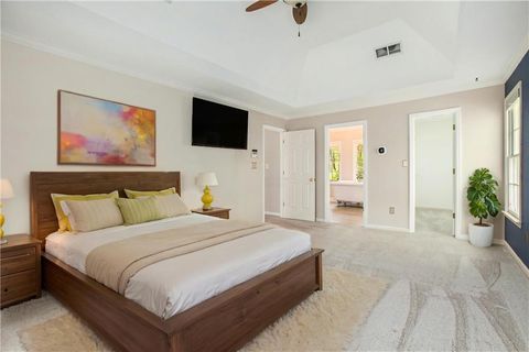 Single Family Residence in Alpharetta GA 5145 Southlake Drive 17.jpg