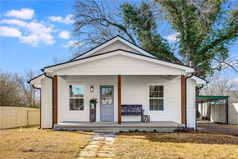 Single Family Residence in Marietta GA 363 Roselane Street.jpg