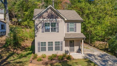 Single Family Residence in Gainesville GA 6935 Crystal Cove Trail.jpg