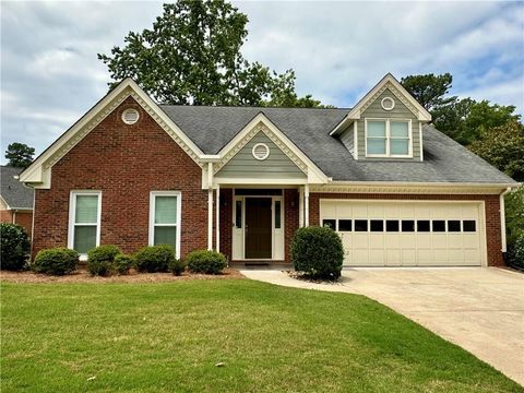 Single Family Residence in Roswell GA 810 Doe Hill Lane.jpg