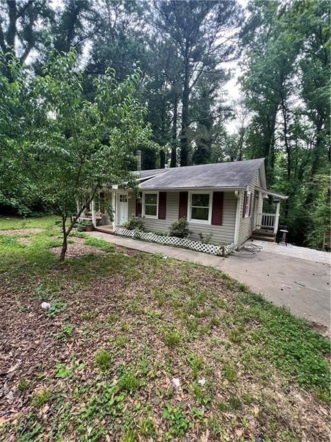 Single Family Residence in Atlanta GA 2708 Beacon Drive.jpg