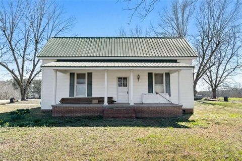 Single Family Residence in Meansville GA 54 Adams Road.jpg