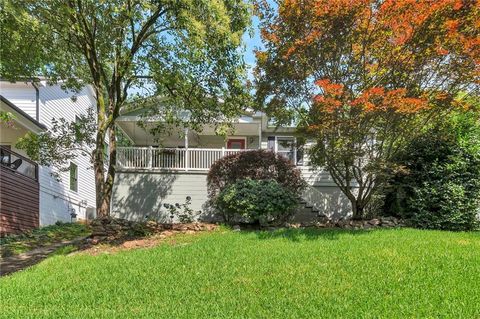 Single Family Residence in Chamblee GA 2002 Shalimar Drive.jpg