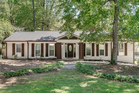 Single Family Residence in Smyrna GA 4159 King Valley Drive.jpg