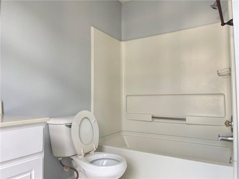 Townhouse in Johns Creek GA 795 Abbotts Mill Court #73 19.jpg