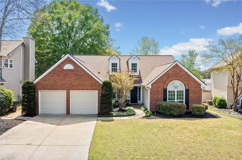 Single Family Residence in Marietta GA 1483 Chamirey Drive.jpg