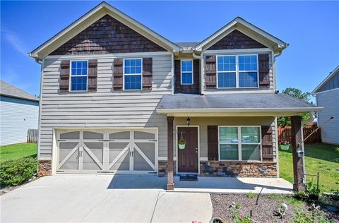 Single Family Residence in Kathleen GA 108 Hawks Tail Drive.jpg