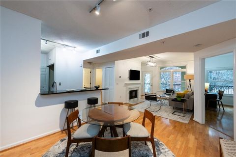 Condominium in Atlanta GA 955 Juniper Street.jpg
