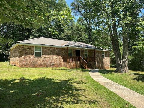 Single Family Residence in Carrollton GA 20 Shadow Lane.jpg