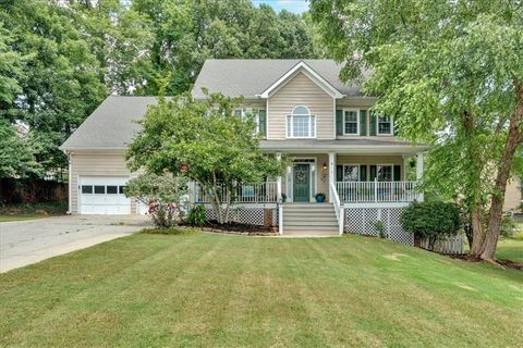Single Family Residence in Kennesaw GA 3158 Crestmont Way.jpg