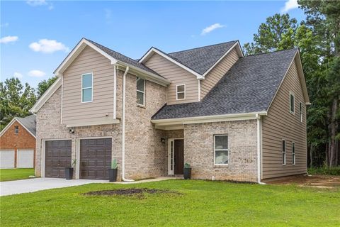 Single Family Residence in Union City GA 3405 Summer Brooke Way.jpg