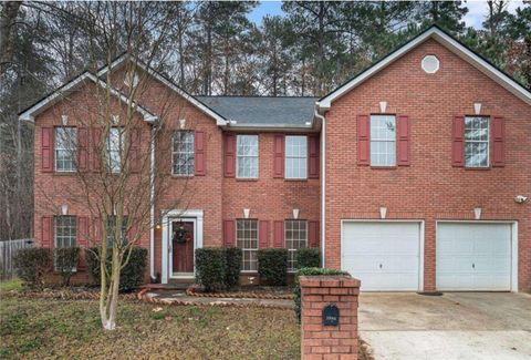 Single Family Residence in Lithonia GA 1086 Deshon Trail.jpg