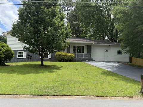 Single Family Residence in Morrow GA 5460 Huron Drive.jpg