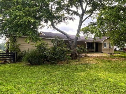 Single Family Residence in Milton GA 16685 Hopewell Road.jpg